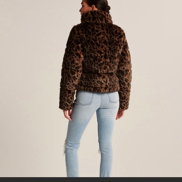 Abercrombie & Fitch Leopard print mini puffer - Picture 5 of 7